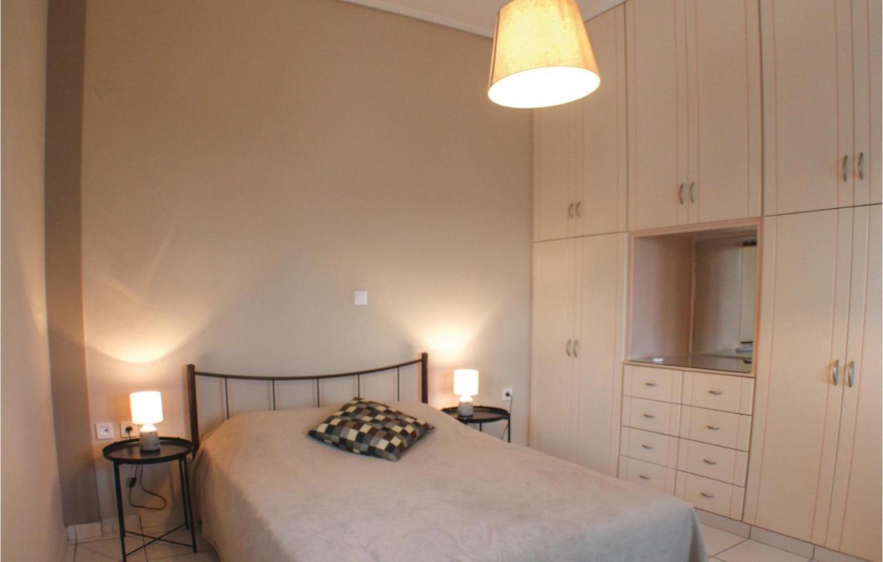 Amazing Home In Chalkida With Wifi エクステリア 写真